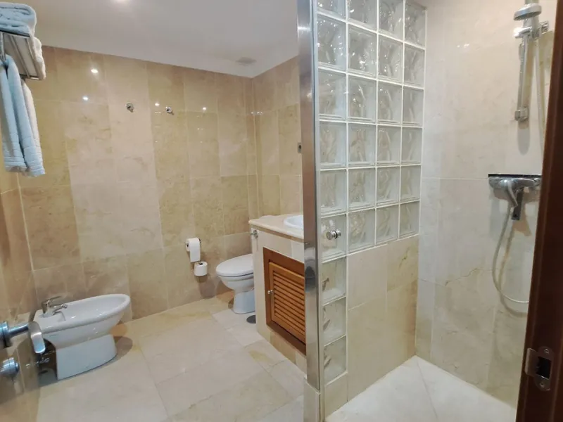 Apartment - Middle Floor Apartment в продаже в Marbella, Málaga. В доме 2 спален и 2 ванных комнат. Площадь дома 88 м²