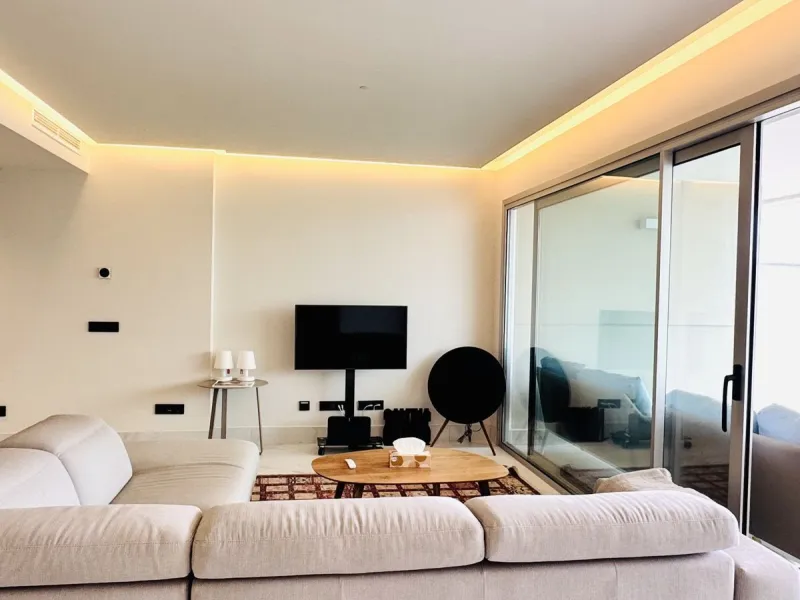 This apartment offers sea and park views in the new MARE complex in San Pedro.