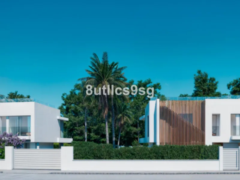 This contemporary villa is located in Atalaya, Estepona East, Malaga, offering a prime setting close to a range of amenities. The property stands out for its generous dimensions, with a built area of 575m², a terrace of 254m², and a plot size of 555m². Ke