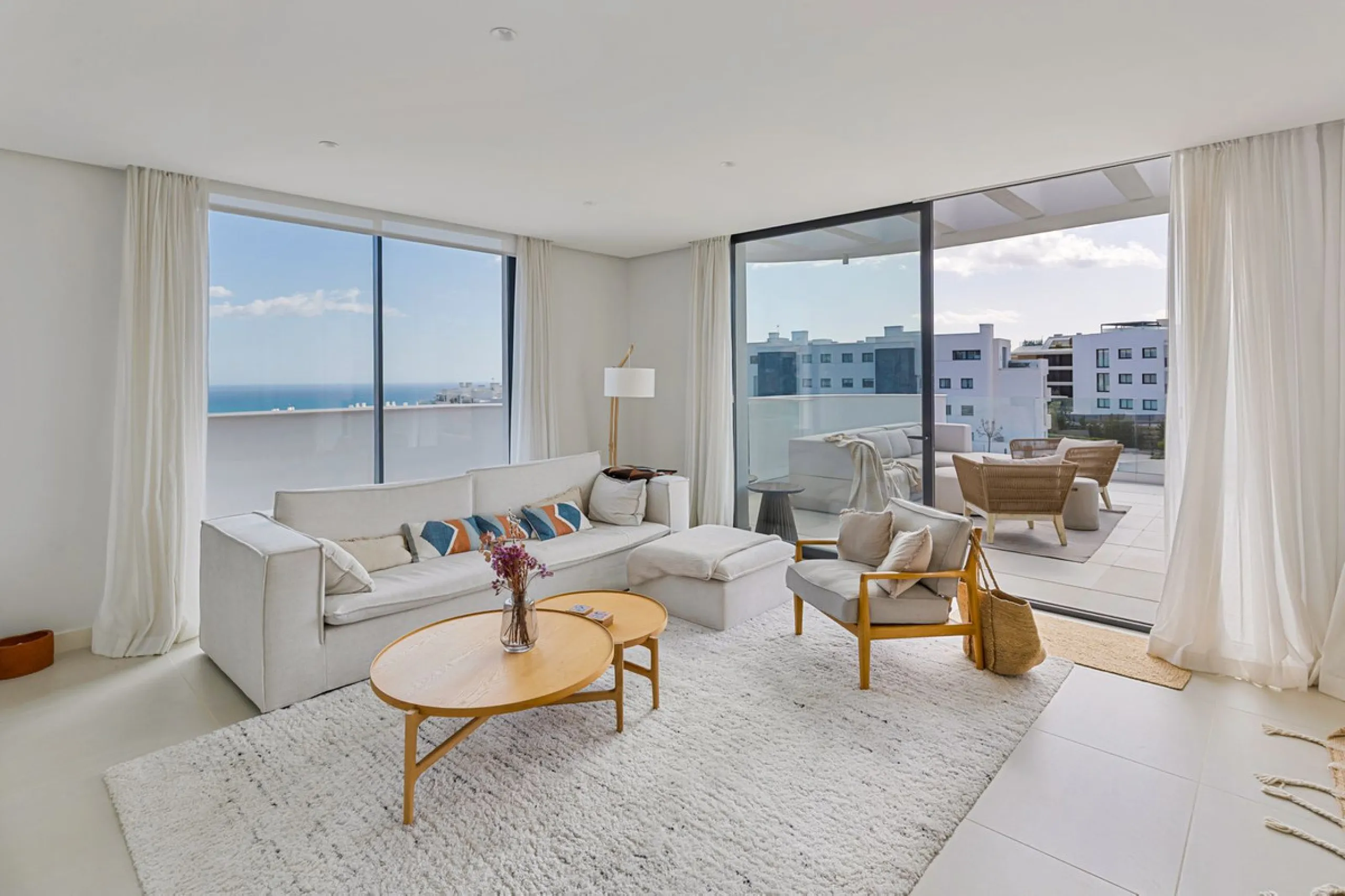 Luxury Penthouse with Panoramic Mediterranean Views – Southwest Orientation