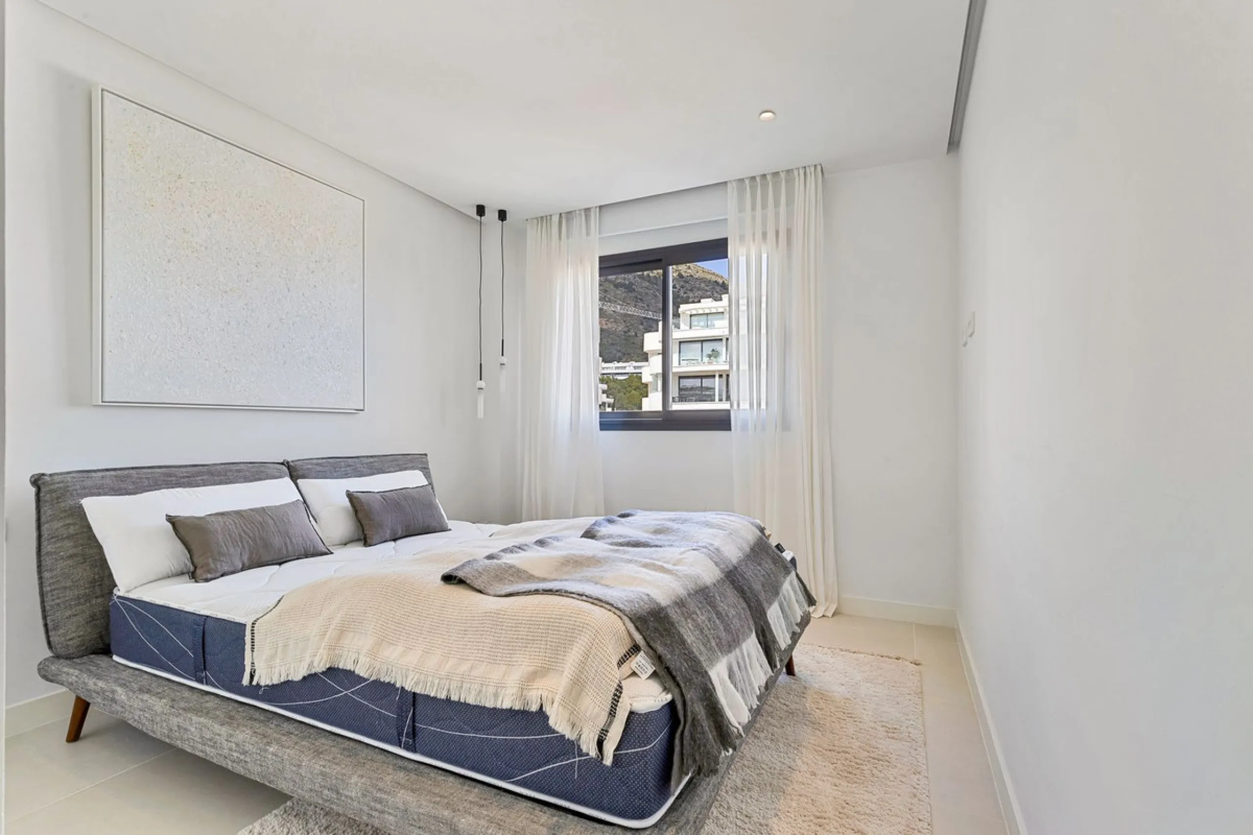Luxury Penthouse with Panoramic Mediterranean Views – Southwest Orientation