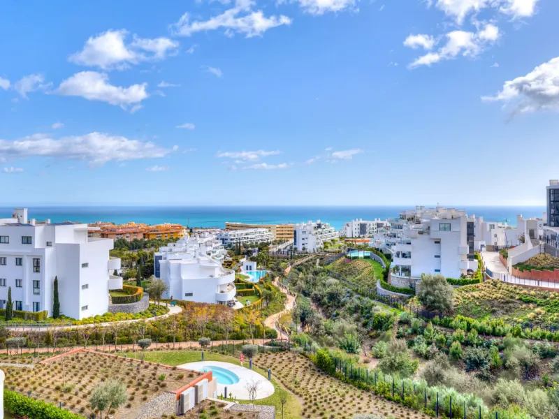 Luxury Penthouse with Panoramic Mediterranean Views – Southwest Orientation