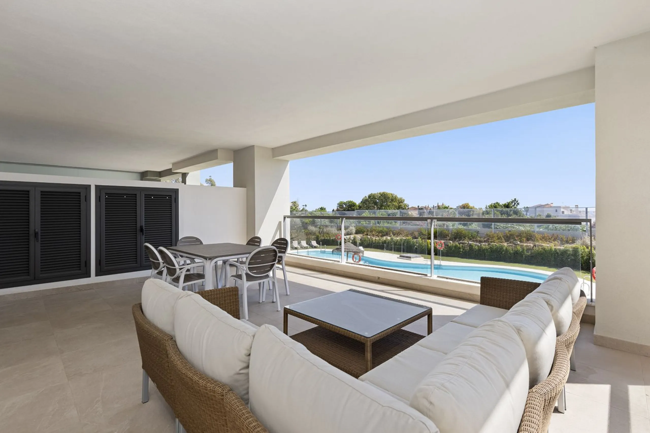 Modern luxury apartment in Solemar, Casares.