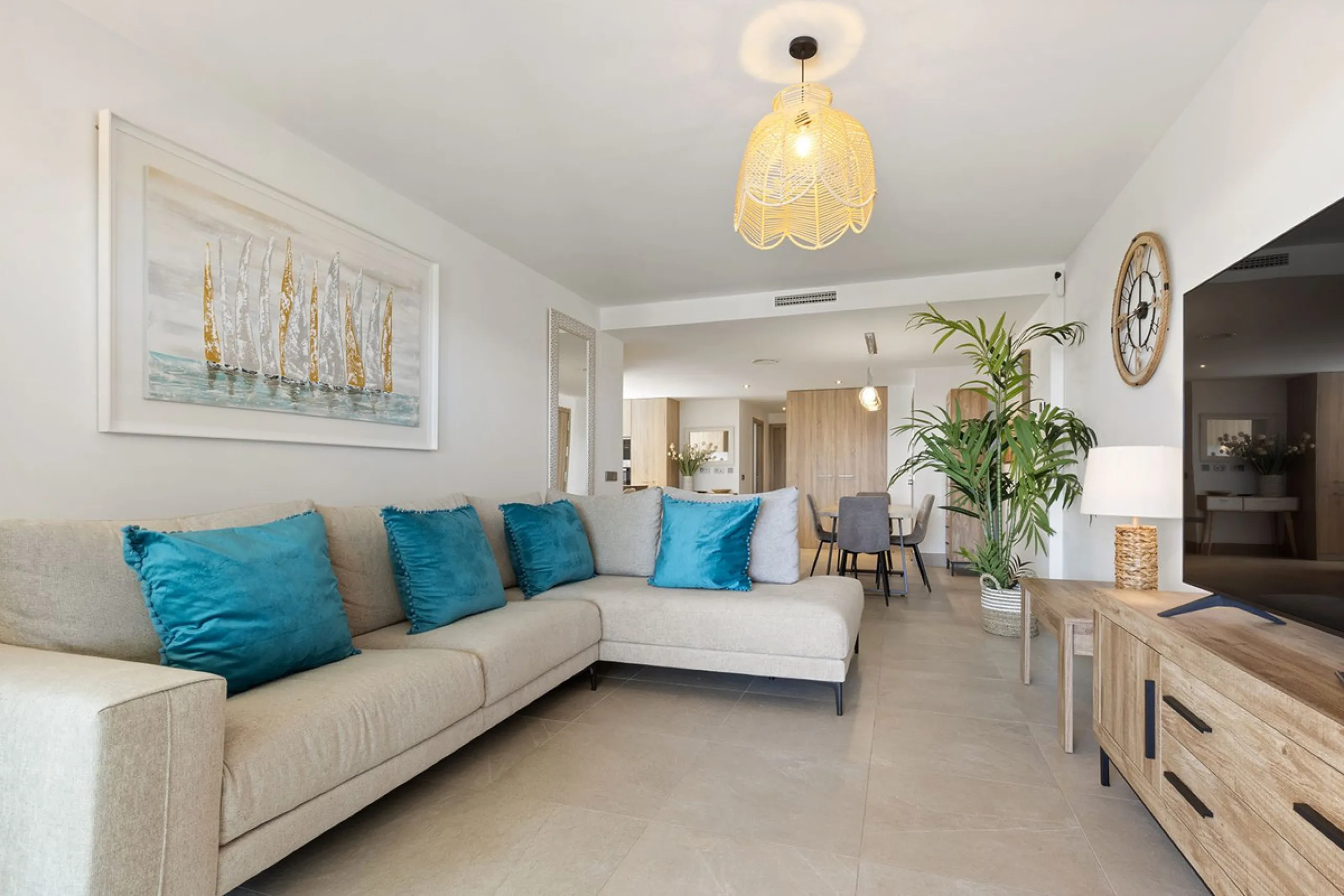 Modern luxury apartment in Solemar, Casares.