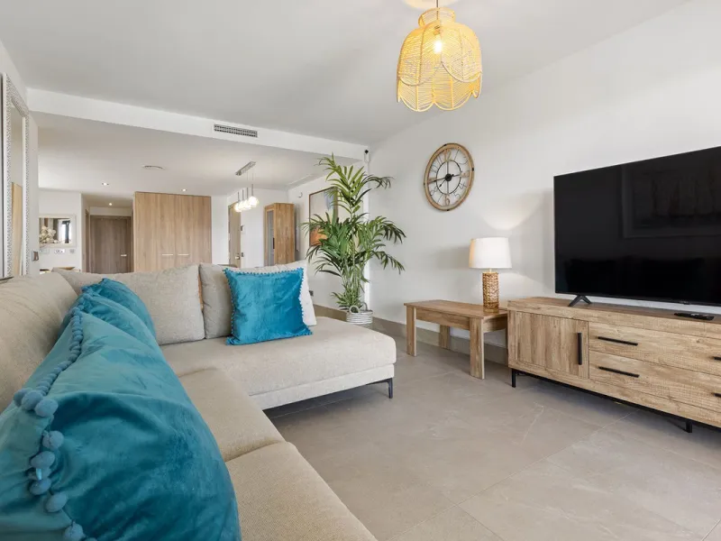 Modern luxury apartment in Solemar, Casares.