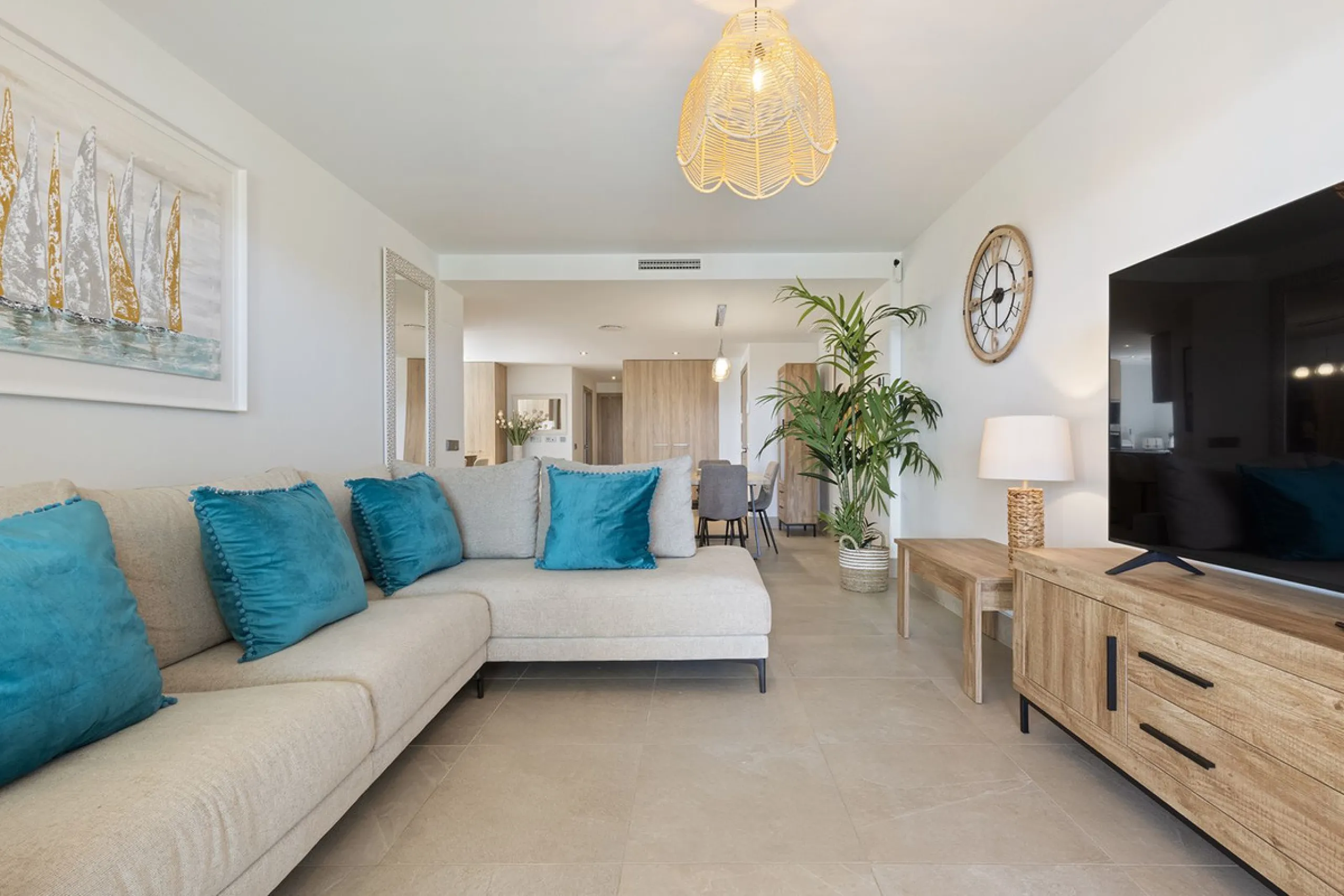Modern luxury apartment in Solemar, Casares.