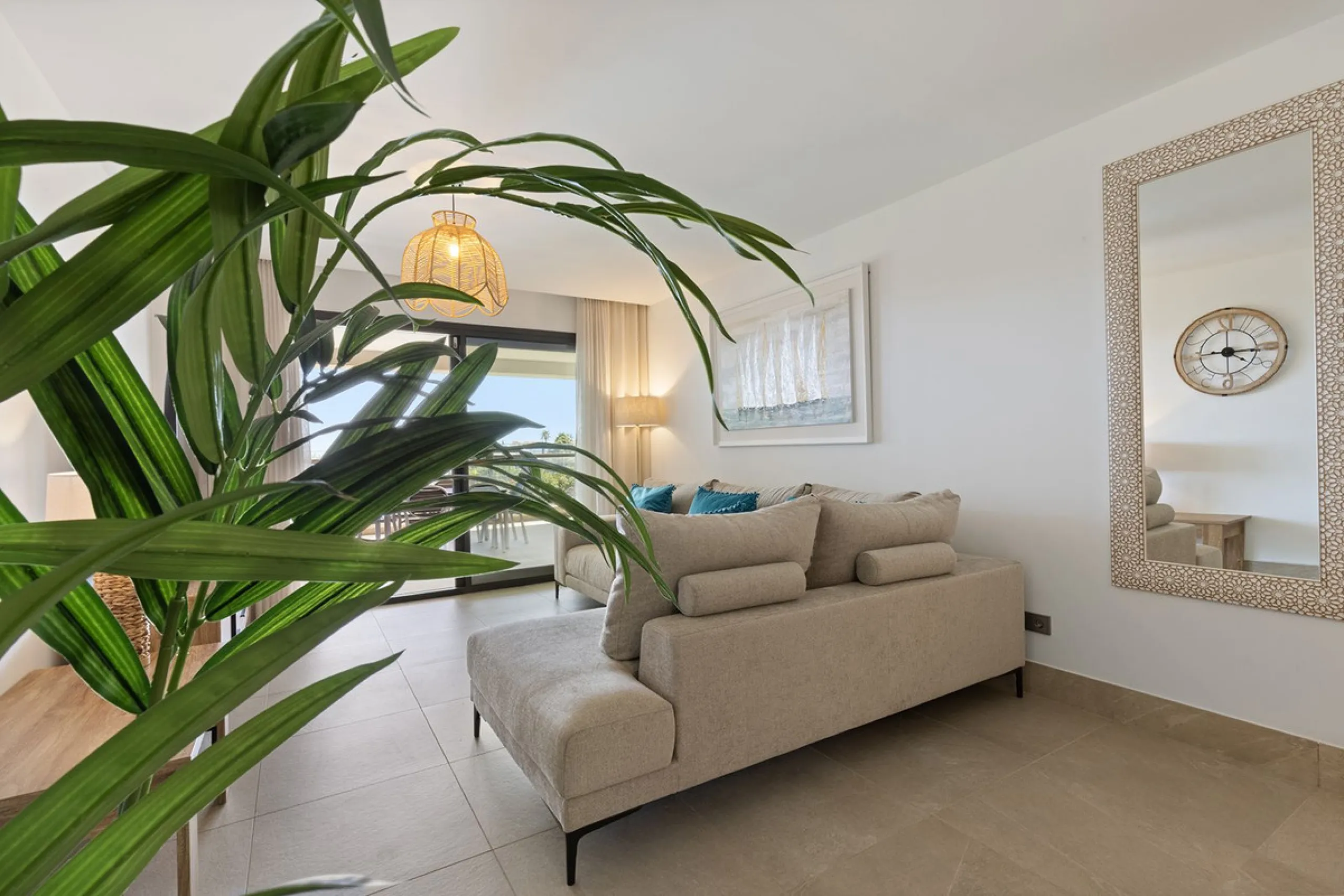Modern luxury apartment in Solemar, Casares.