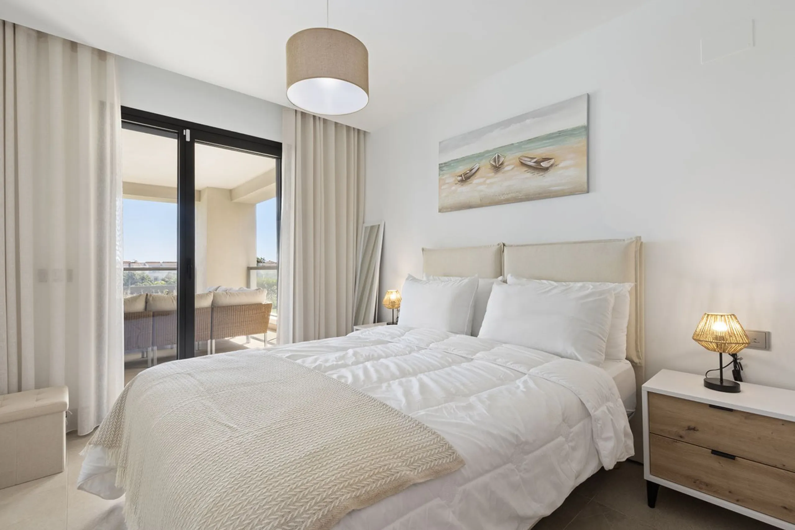 Modern luxury apartment in Solemar, Casares.