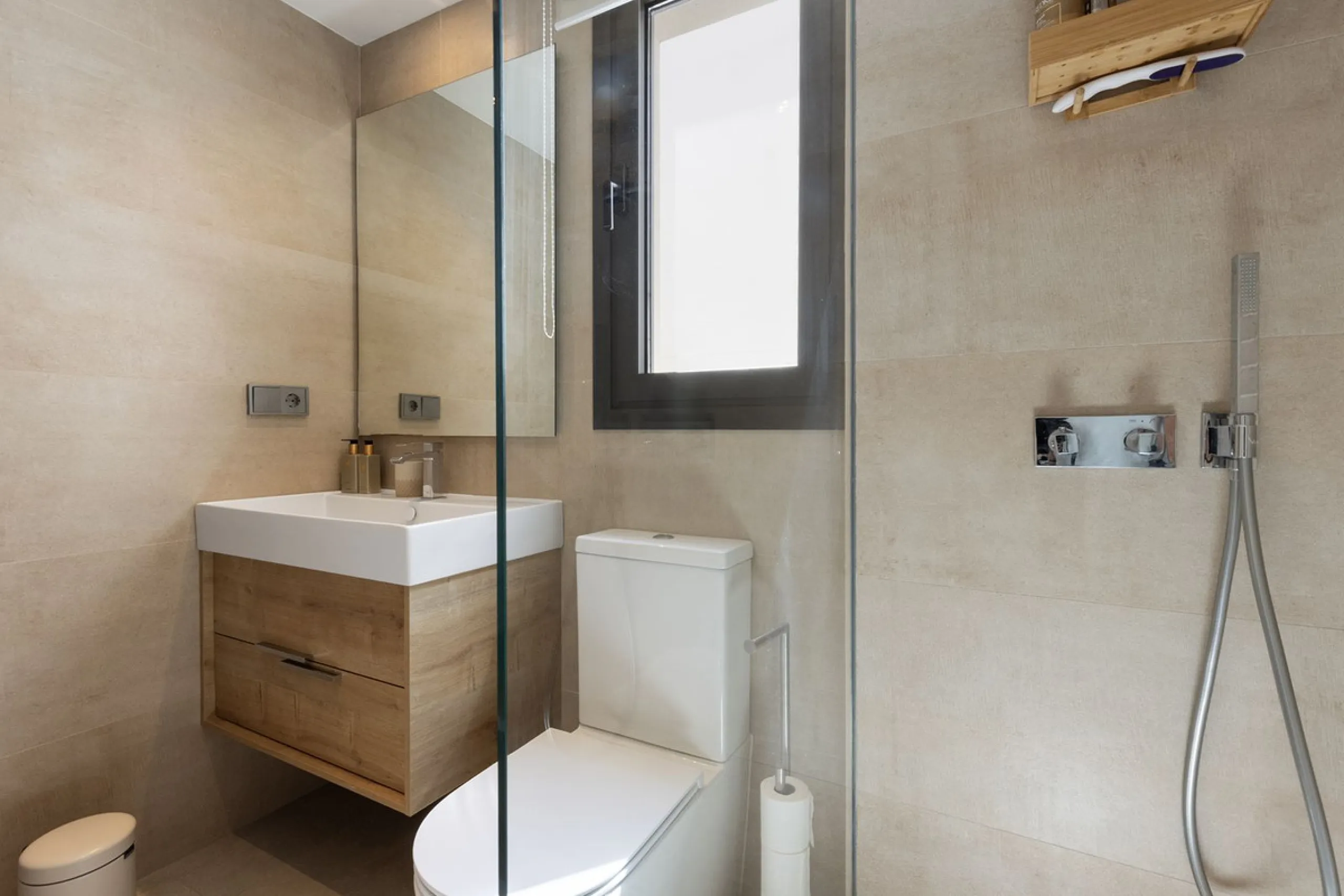 Modern luxury apartment in Solemar, Casares.