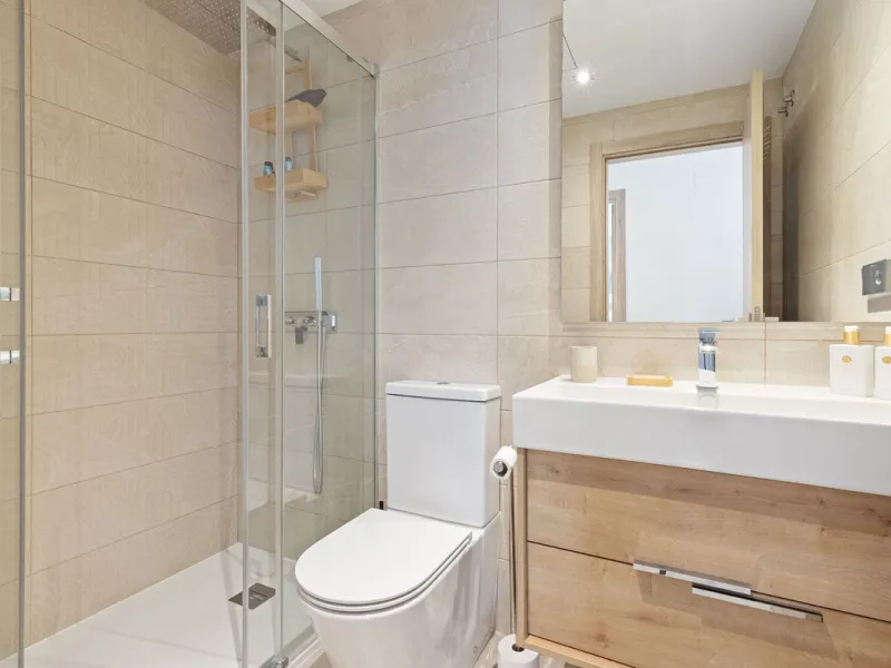 Modern luxury apartment in Solemar, Casares.