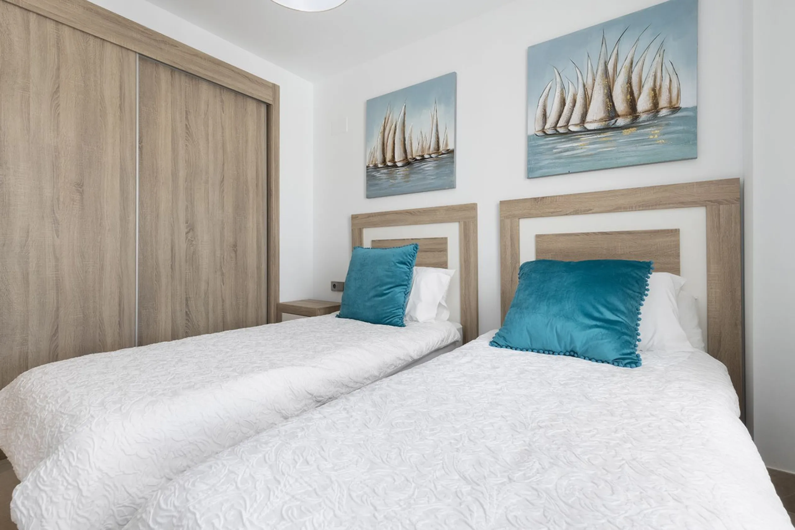 Modern luxury apartment in Solemar, Casares.