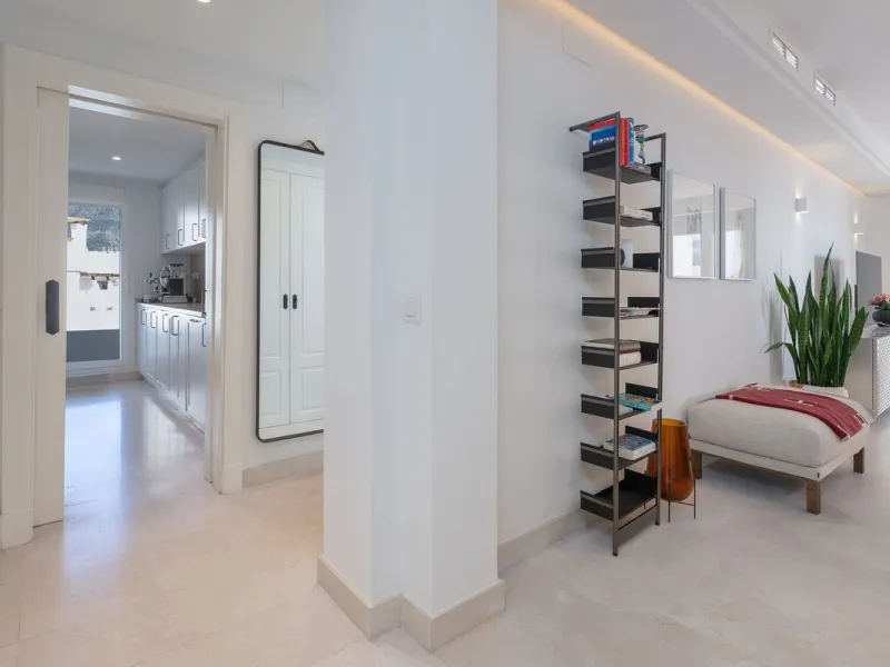 Apartment - Ground Floor Apartment в продаже в Marbella, Málaga. В доме 2 спален и 2 ванных комнат. Площадь дома 100 м²
