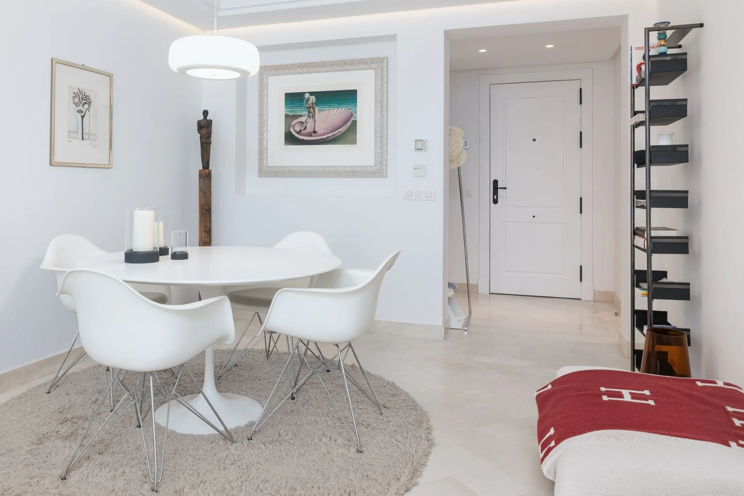 Apartment - Ground Floor Apartment в продаже в Marbella, Málaga. В доме 2 спален и 2 ванных комнат. Площадь дома 100 м²