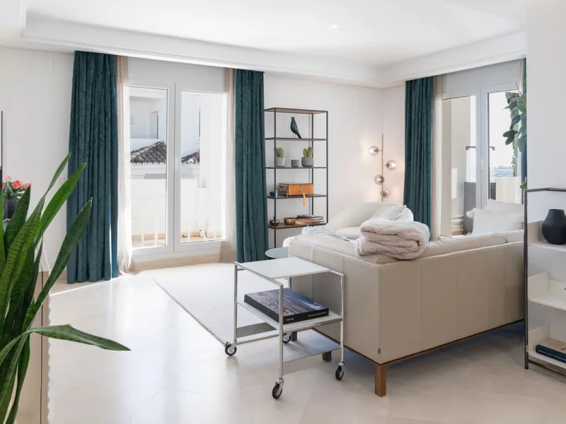 Apartment - Ground Floor Apartment в продаже в Marbella, Málaga. В доме 2 спален и 2 ванных комнат. Площадь дома 100 м²