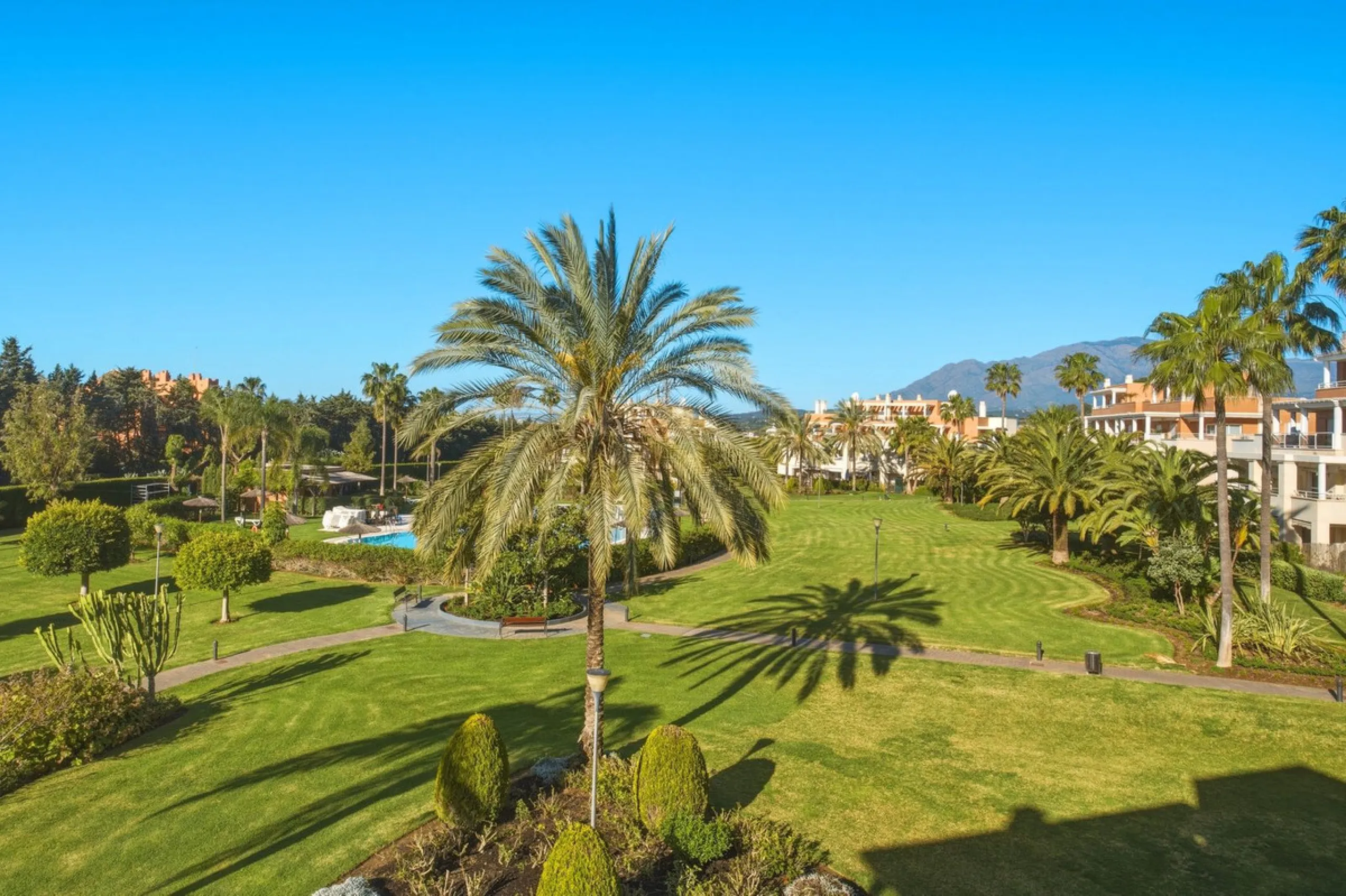 Spacious penthouse in Dunas Green, corner unit.