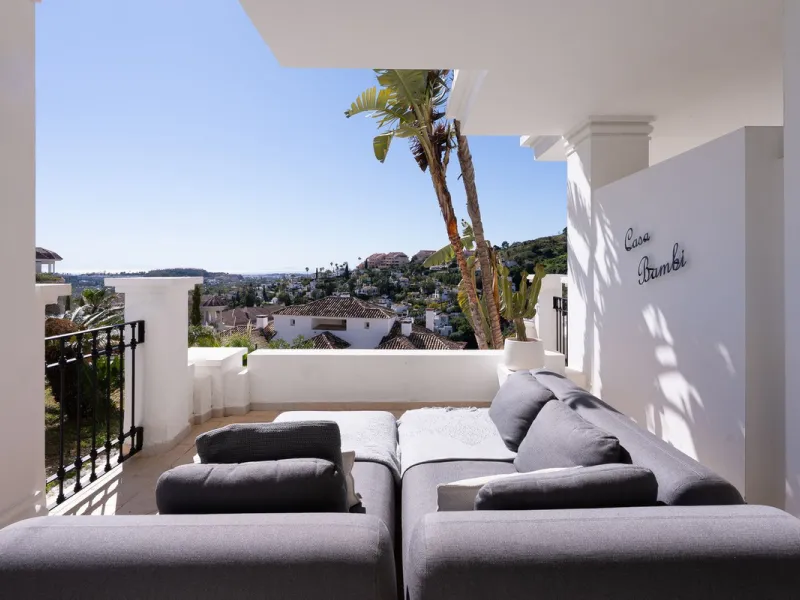 Apartment - Ground Floor Apartment в продаже в Marbella, Málaga. В доме 2 спален и 2 ванных комнат. Площадь дома 100 м²