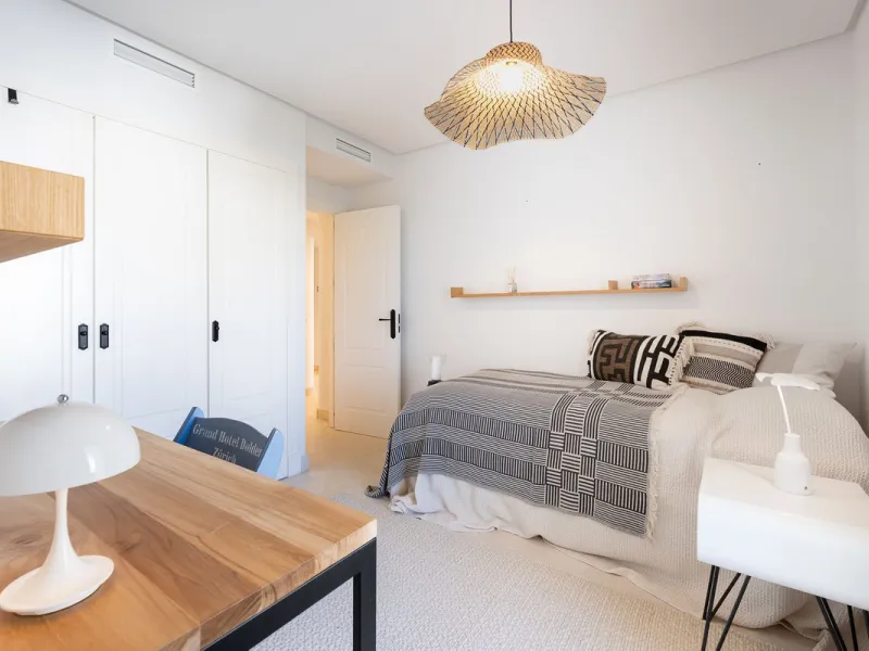 Apartment - Ground Floor Apartment в продаже в Marbella, Málaga. В доме 2 спален и 2 ванных комнат. Площадь дома 100 м²