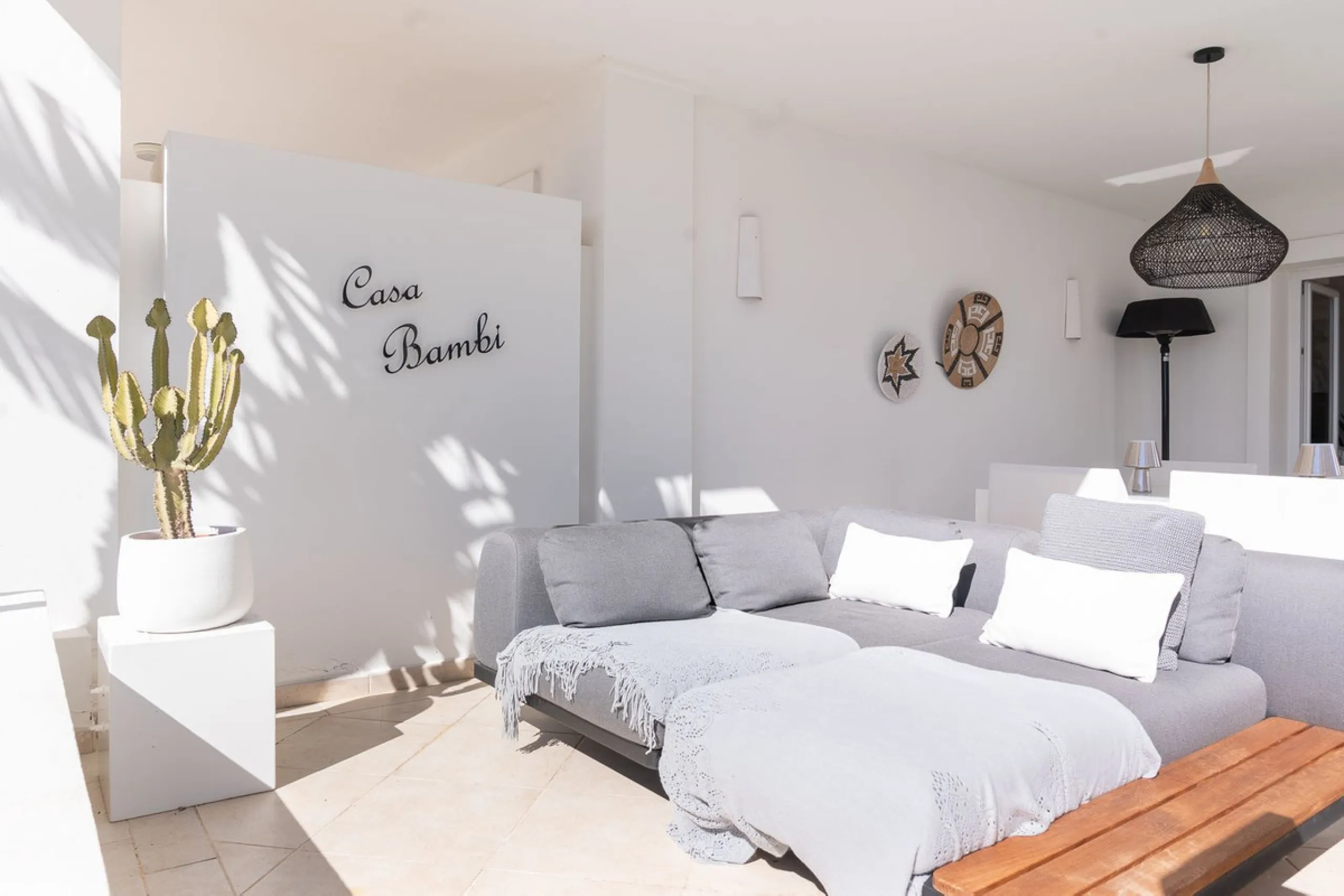 Apartment - Ground Floor Apartment в продаже в Marbella, Málaga. В доме 2 спален и 2 ванных комнат. Площадь дома 100 м²
