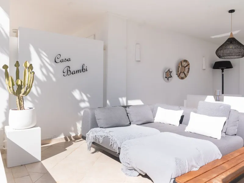 Apartment - Ground Floor Apartment в продаже в Marbella, Málaga. В доме 2 спален и 2 ванных комнат. Площадь дома 100 м²