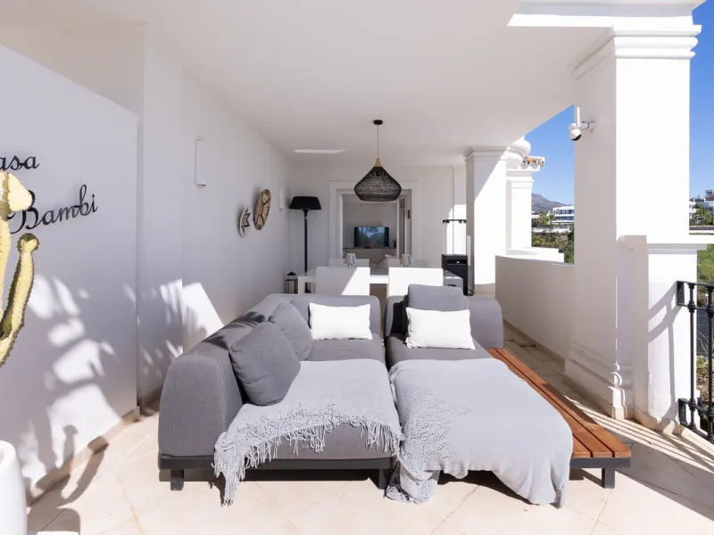 Apartment - Ground Floor Apartment в продаже в Marbella, Málaga. В доме 2 спален и 2 ванных комнат. Площадь дома 100 м²