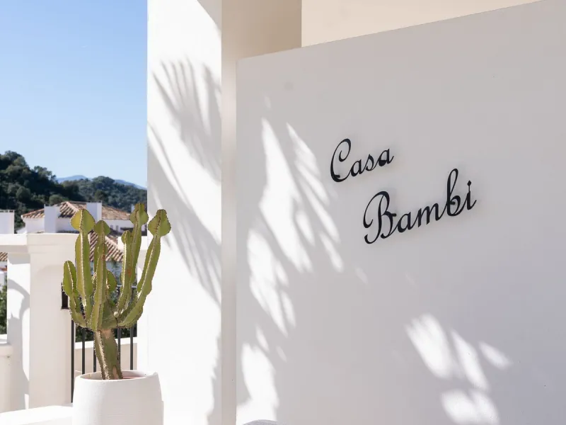 Apartment - Ground Floor Apartment в продаже в Marbella, Málaga. В доме 2 спален и 2 ванных комнат. Площадь дома 100 м²