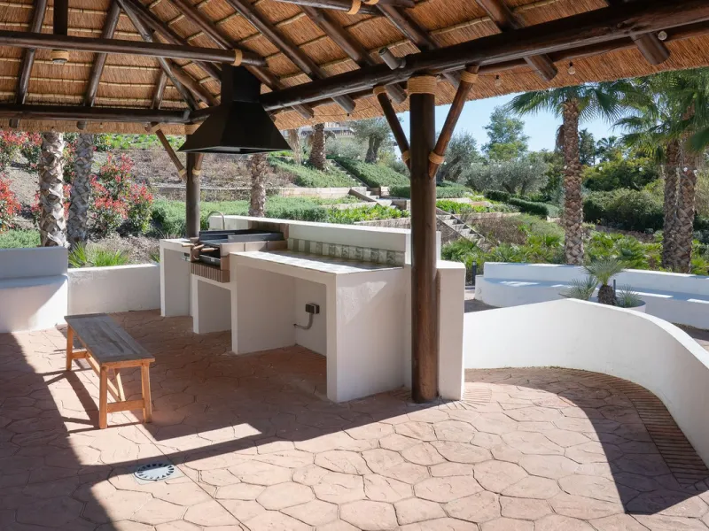 Apartment - Ground Floor Apartment в продаже в Marbella, Málaga. В доме 2 спален и 2 ванных комнат. Площадь дома 100 м²