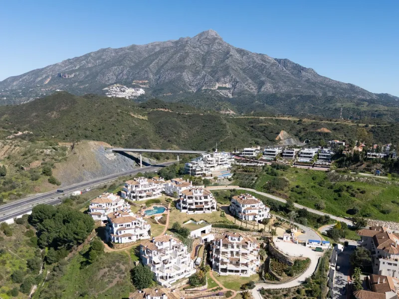 Apartment - Ground Floor Apartment в продаже в Marbella, Málaga. В доме 2 спален и 2 ванных комнат. Площадь дома 100 м²