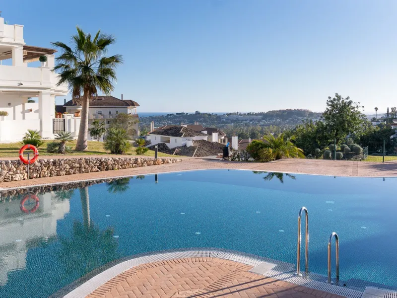 Apartment - Ground Floor Apartment в продаже в Marbella, Málaga. В доме 2 спален и 2 ванных комнат. Площадь дома 100 м²