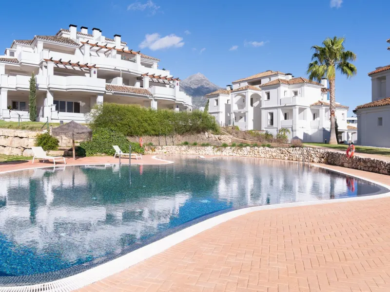 Apartment - Ground Floor Apartment в продаже в Marbella, Málaga. В доме 2 спален и 2 ванных комнат. Площадь дома 100 м²