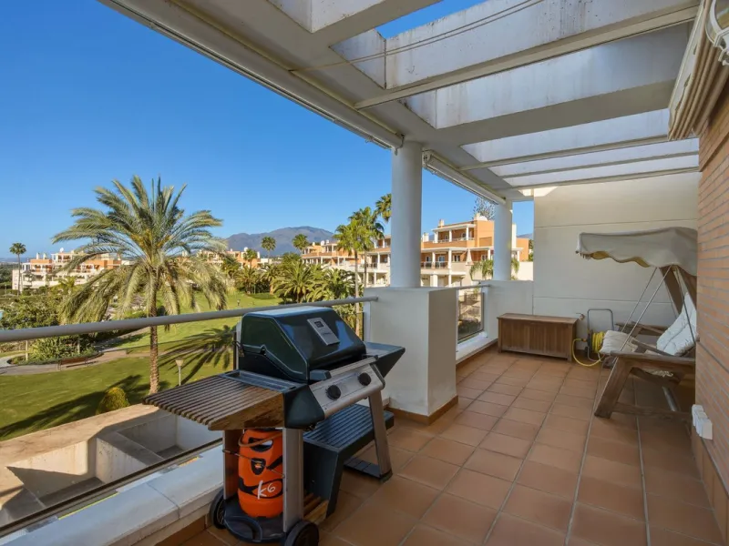 Spacious penthouse in Dunas Green, corner unit.