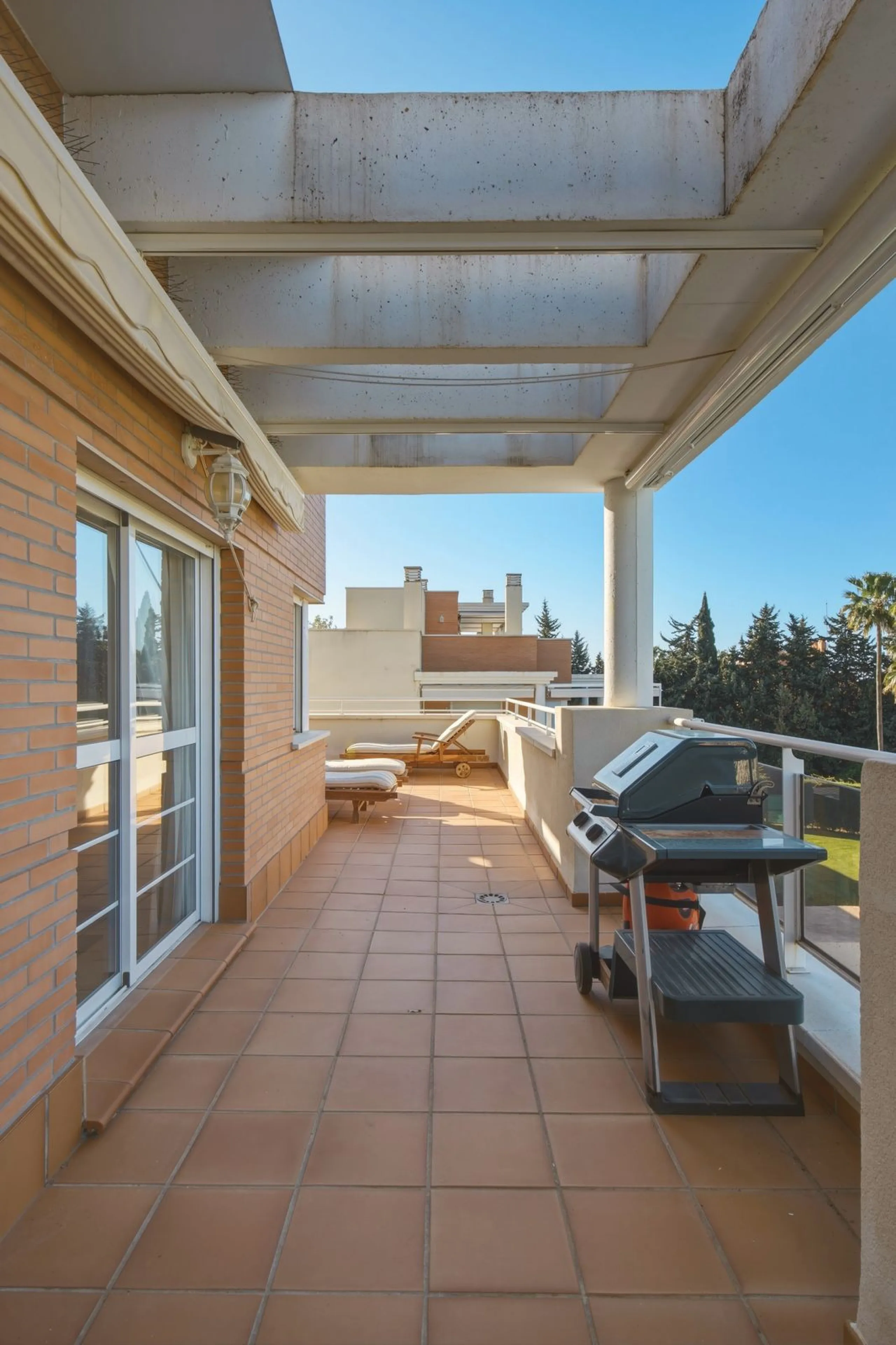 Spacious penthouse in Dunas Green, corner unit.