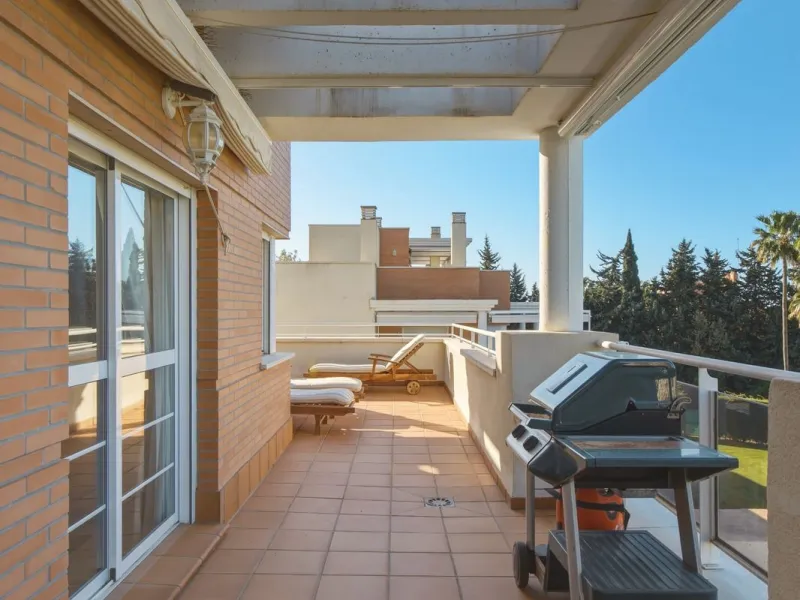 Spacious penthouse in Dunas Green, corner unit.