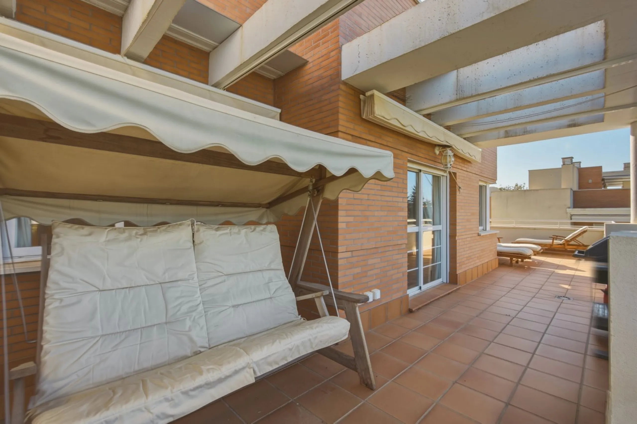 Spacious penthouse in Dunas Green, corner unit.