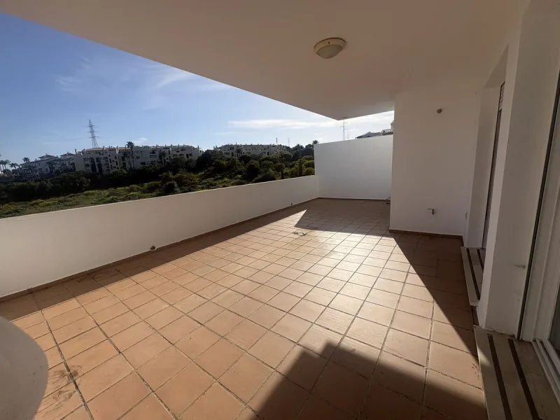 Apartment - Ground Floor Apartment в продаже в Mijas, Málaga. В доме 3 спален и 2 ванных комнат. Площадь дома 146 м²