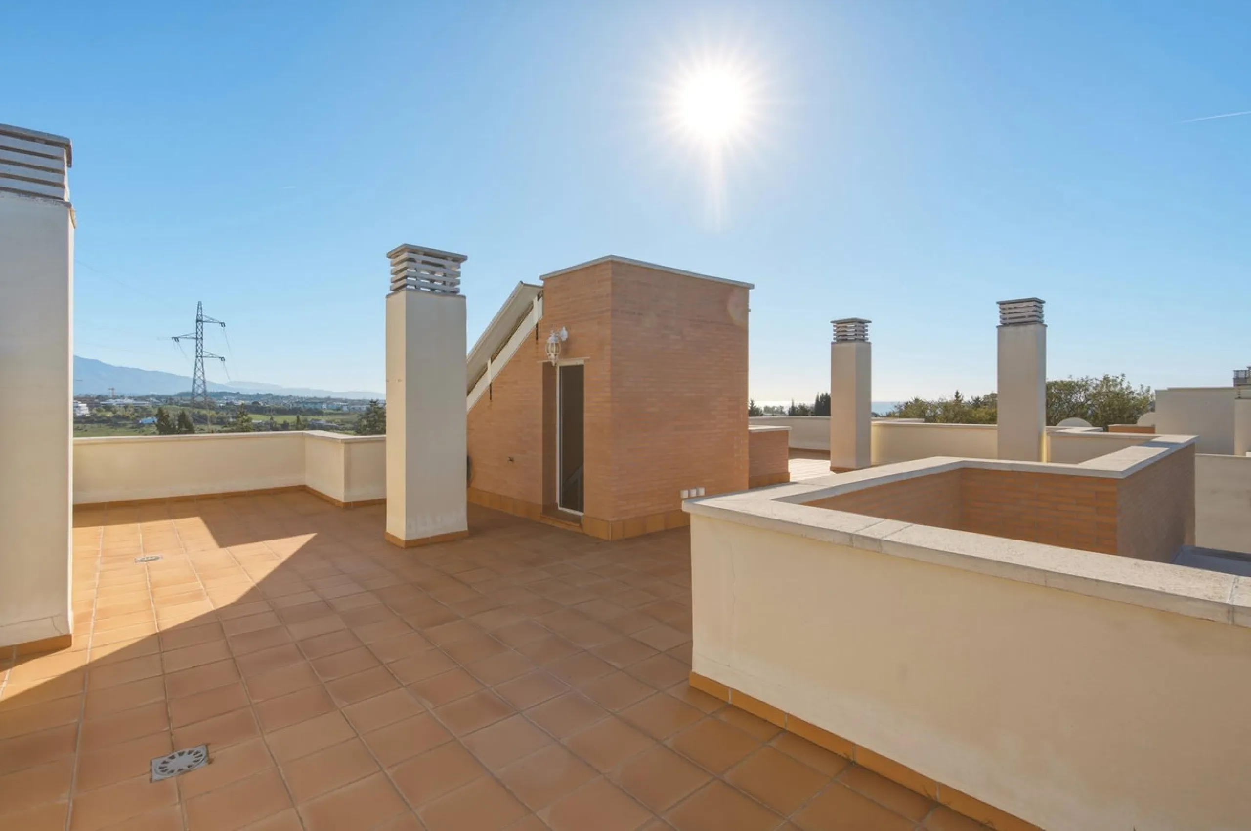 Spacious penthouse in Dunas Green, corner unit.