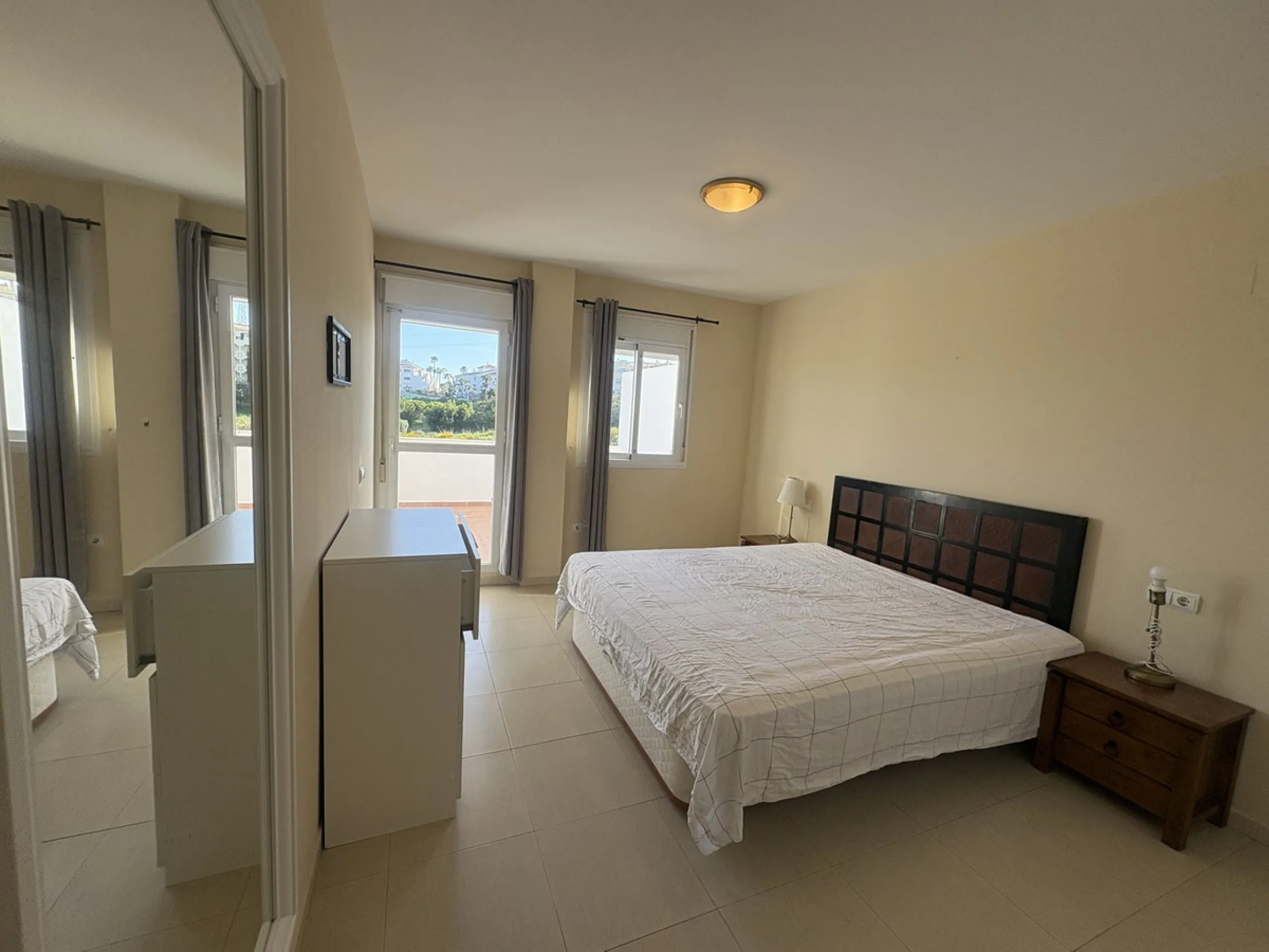 Apartment - Ground Floor Apartment в продаже в Mijas, Málaga. В доме 3 спален и 2 ванных комнат. Площадь дома 146 м²