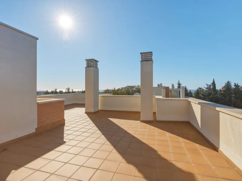 Spacious penthouse in Dunas Green, corner unit.