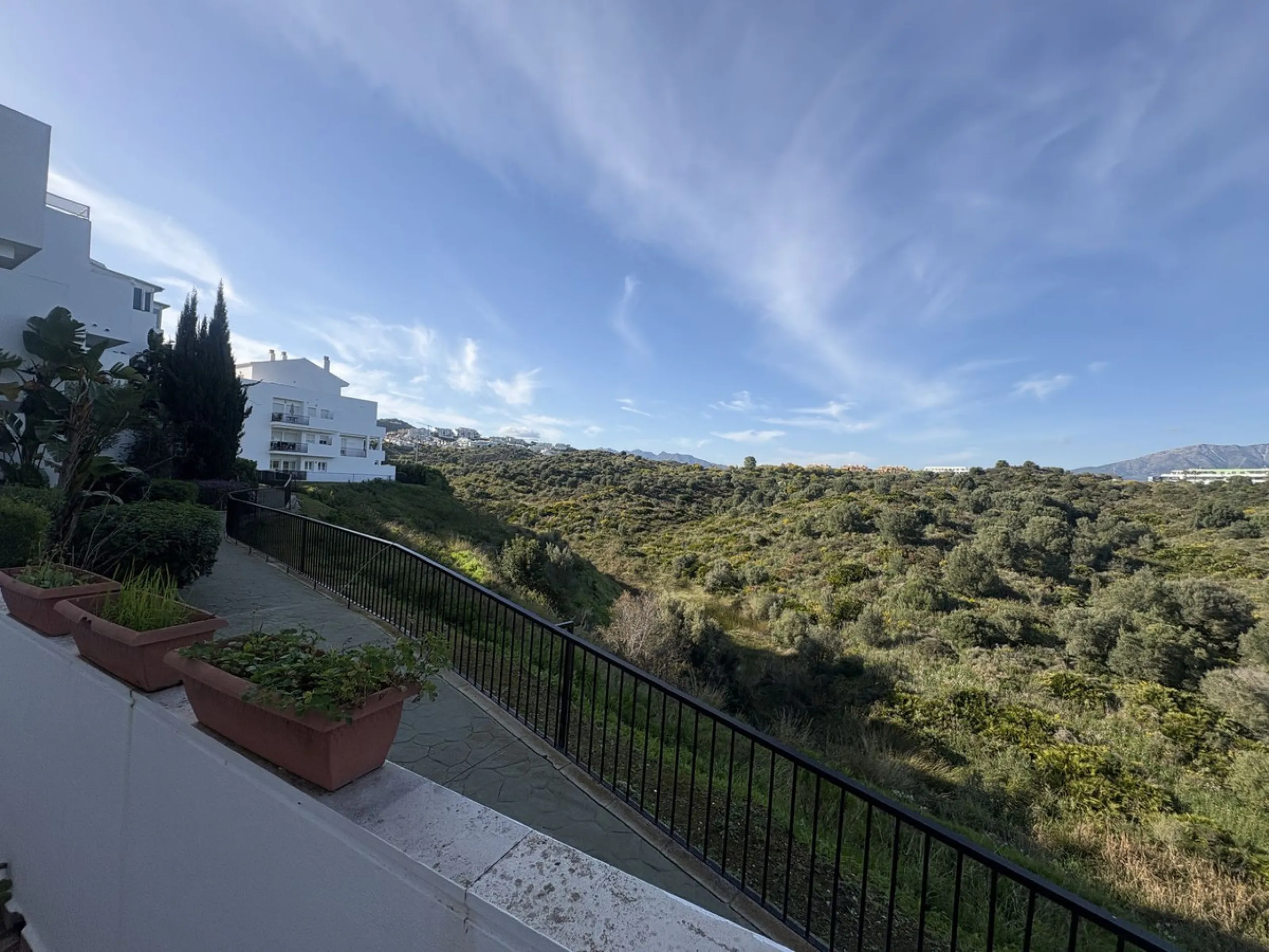Apartment - Ground Floor Apartment в продаже в Mijas, Málaga. В доме 3 спален и 2 ванных комнат. Площадь дома 146 м²