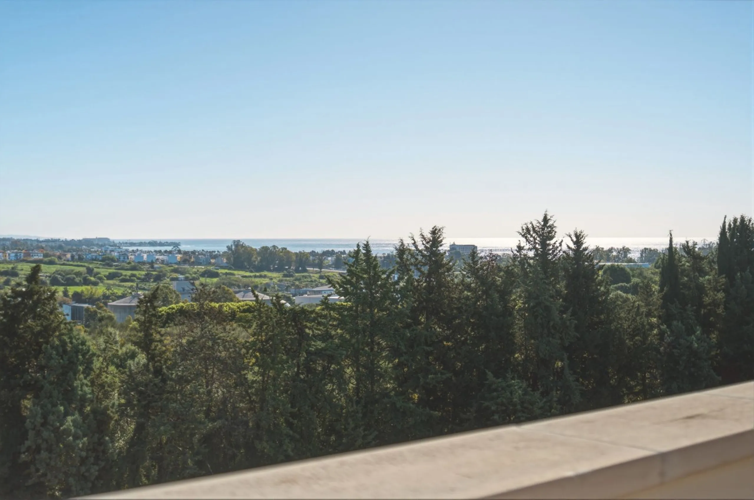 Spacious penthouse in Dunas Green, corner unit.