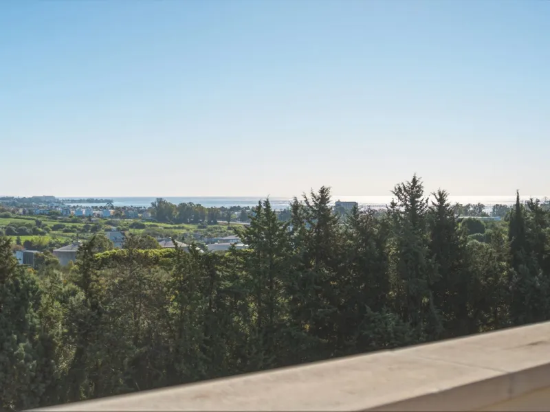 Spacious penthouse in Dunas Green, corner unit.