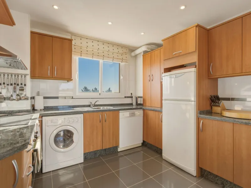 Spacious penthouse in Dunas Green, corner unit.