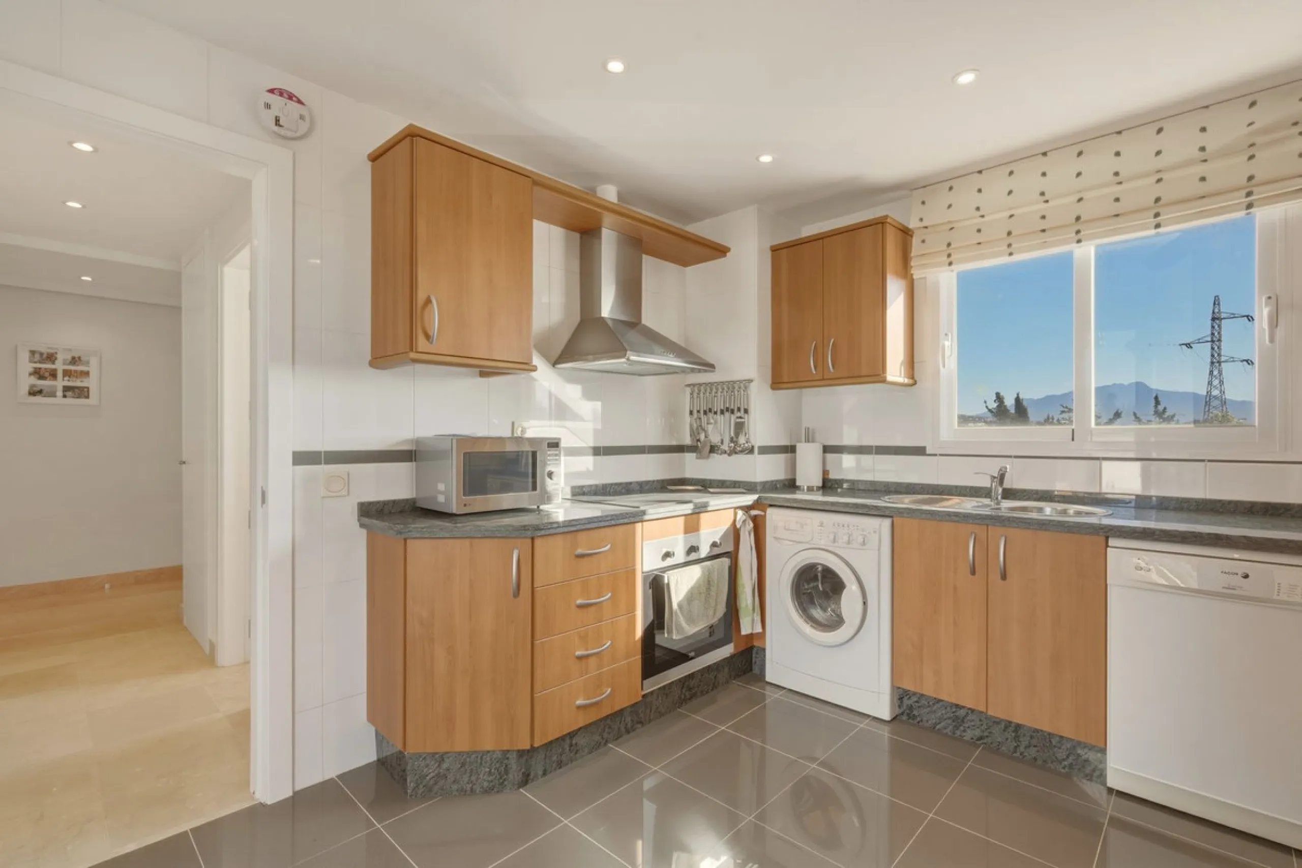 Spacious penthouse in Dunas Green, corner unit.