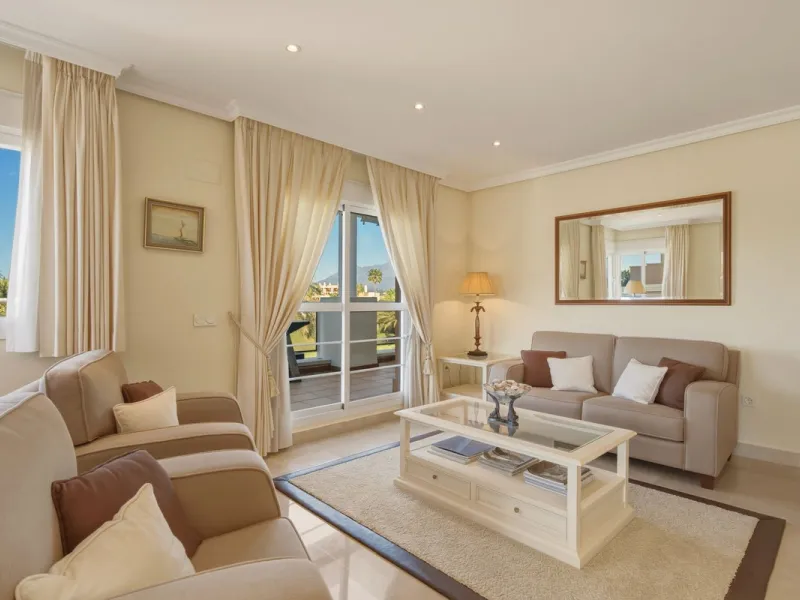 Spacious penthouse in Dunas Green, corner unit.