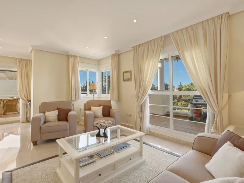 Spacious penthouse in Dunas Green, corner unit.