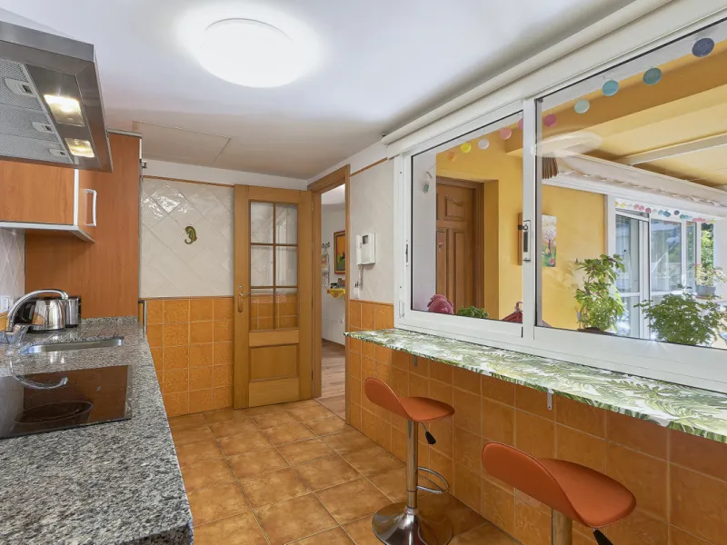 **Exclusive Corner Semi-Detached Home Just 400 Metres from the Sea**