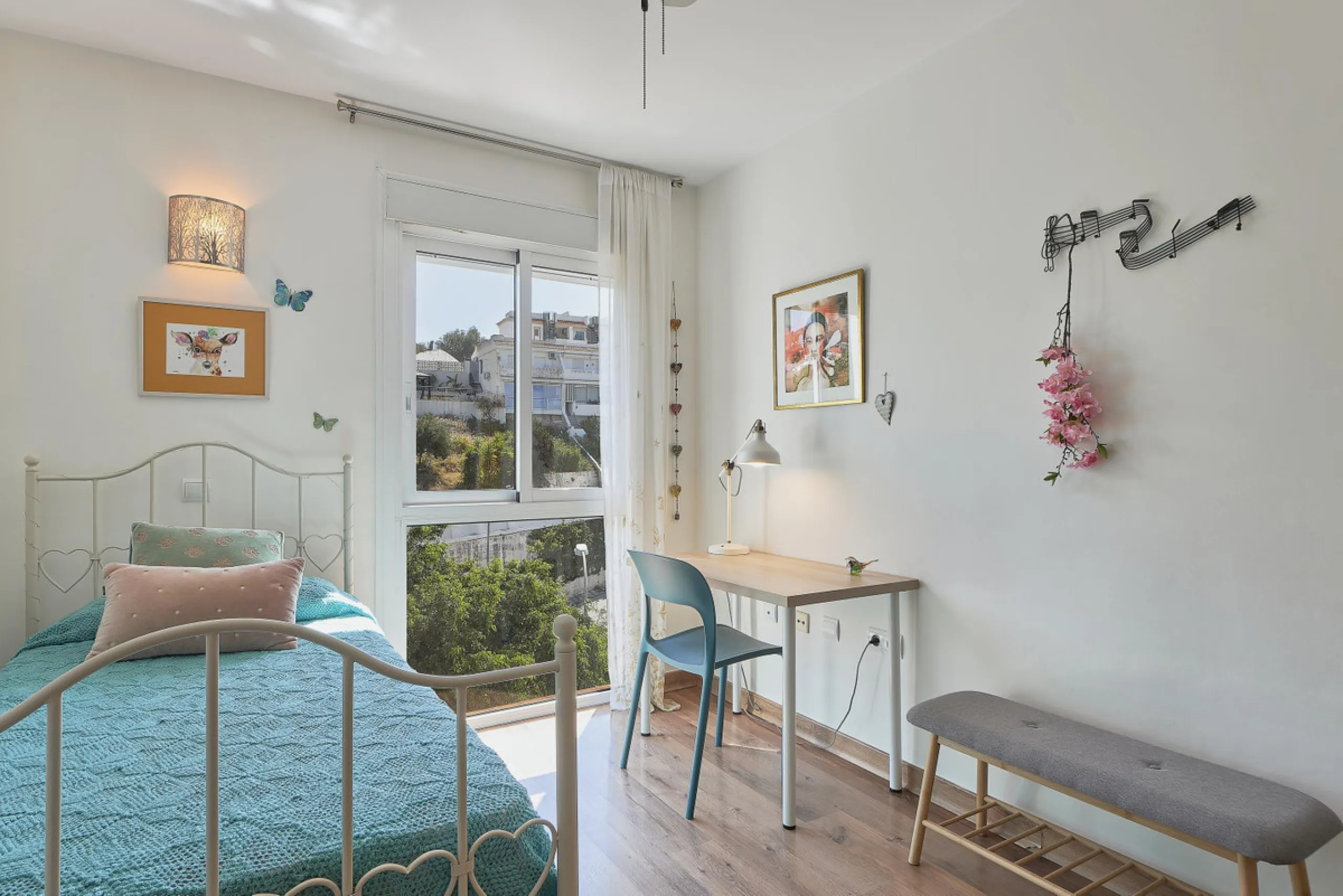 **Exclusive Corner Semi-Detached Home Just 400 Metres from the Sea**