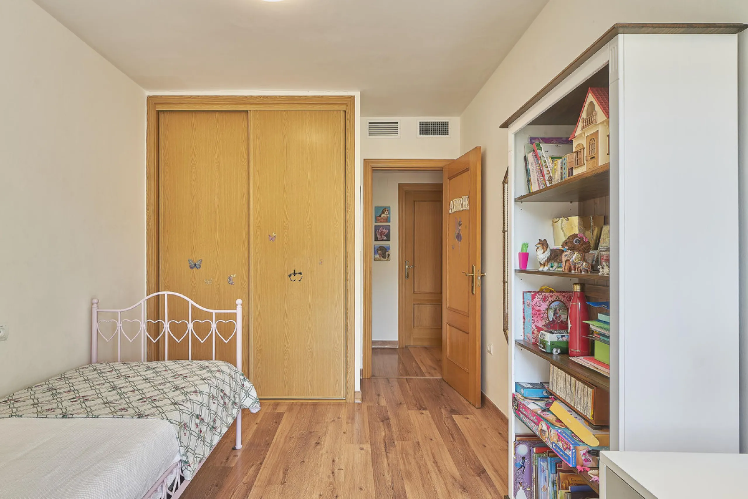 **Exclusive Corner Semi-Detached Home Just 400 Metres from the Sea**