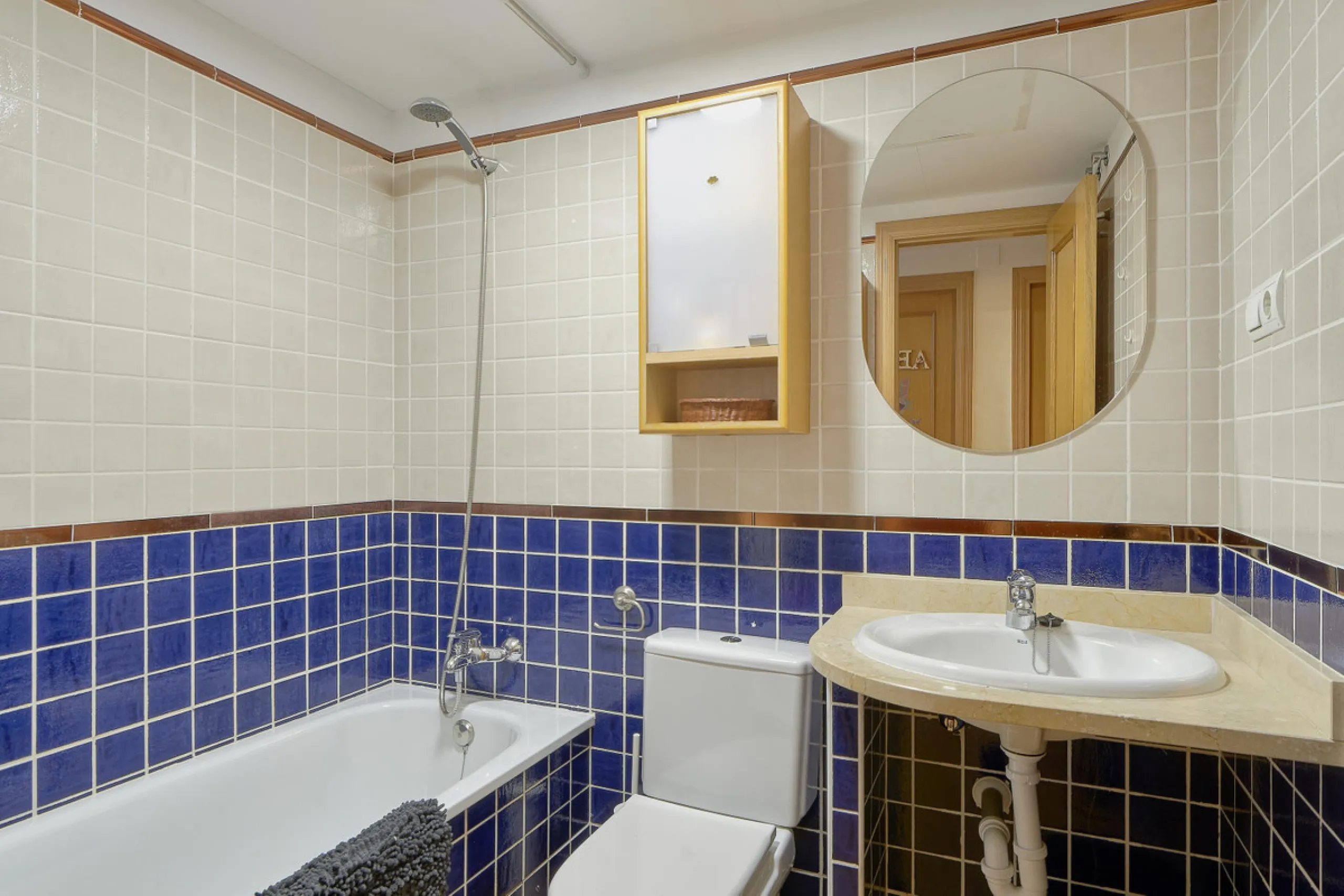 **Exclusive Corner Semi-Detached Home Just 400 Metres from the Sea**