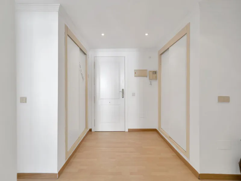 Golden Mile Apartment with Sea Views in Pinos de Nagüeles