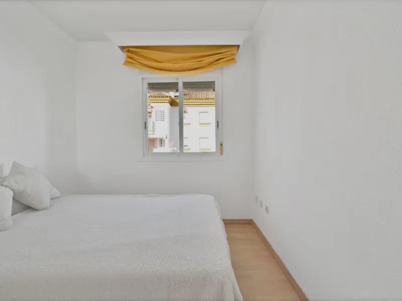 Golden Mile Apartment with Sea Views in Pinos de Nagüeles